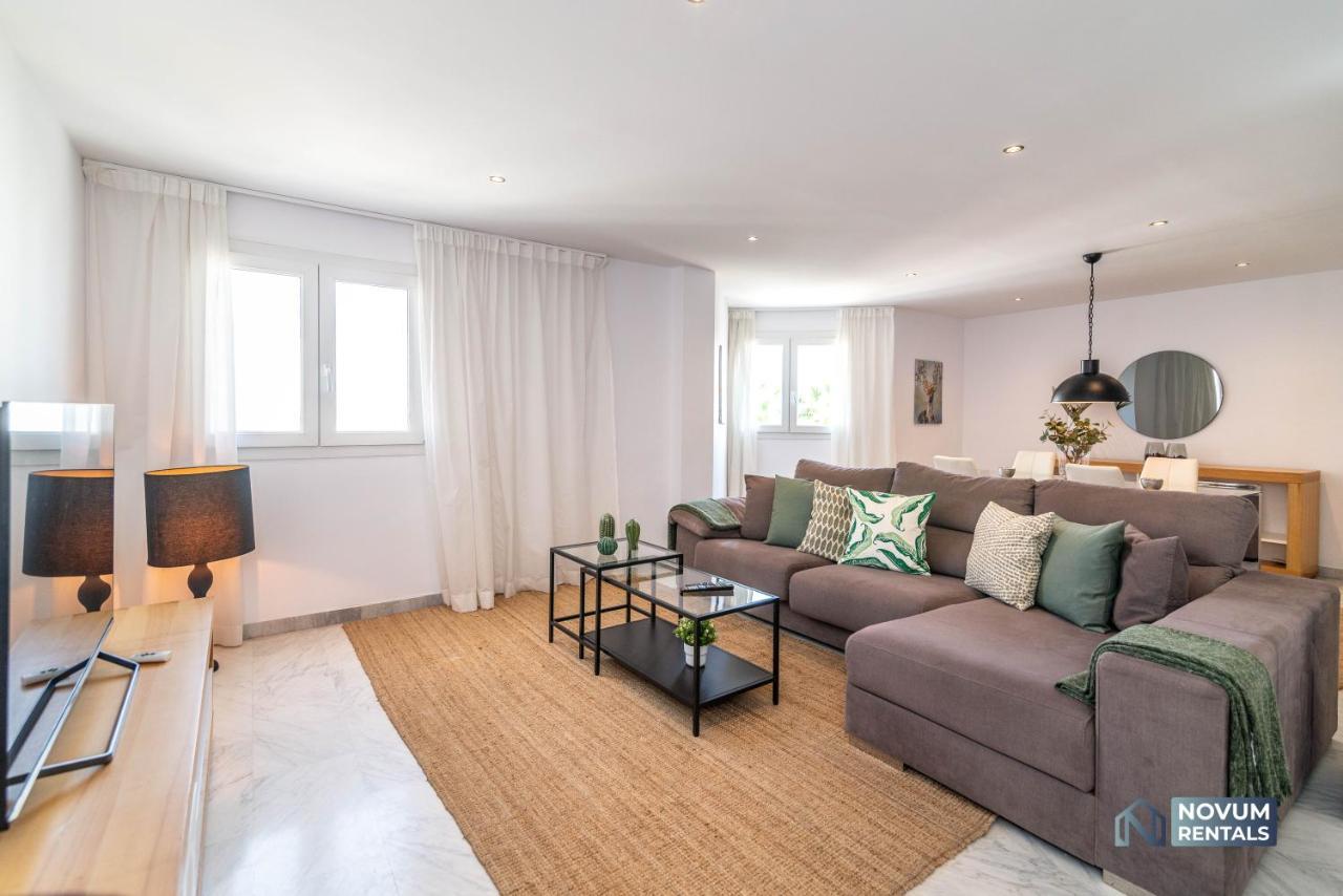 Puerto Banus Finest 2-Bdrm Apt - 50 Metres To Beach Марбелья Екстер'єр фото