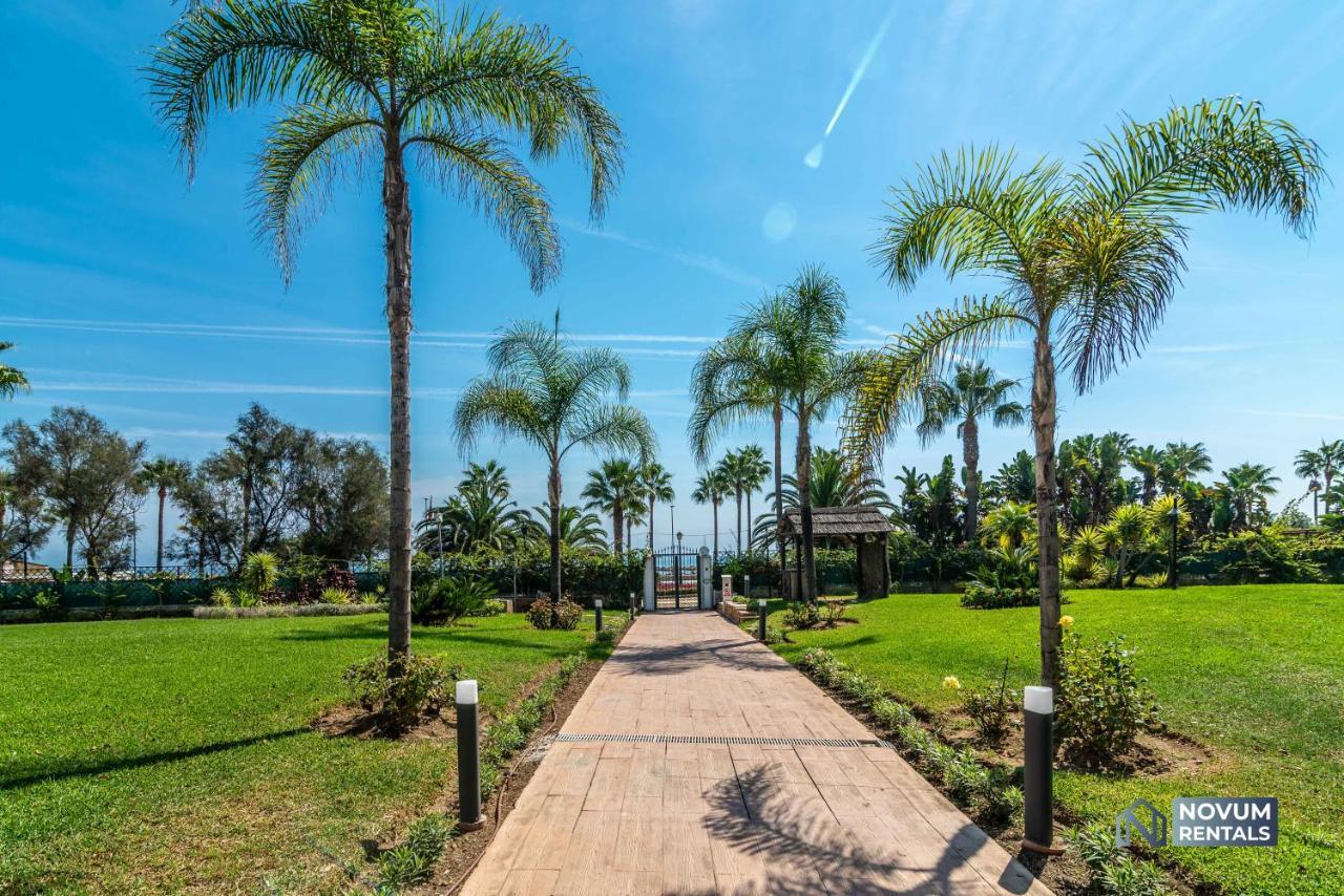 Puerto Banus Finest 2-Bdrm Apt - 50 Metres To Beach Марбелья Екстер'єр фото