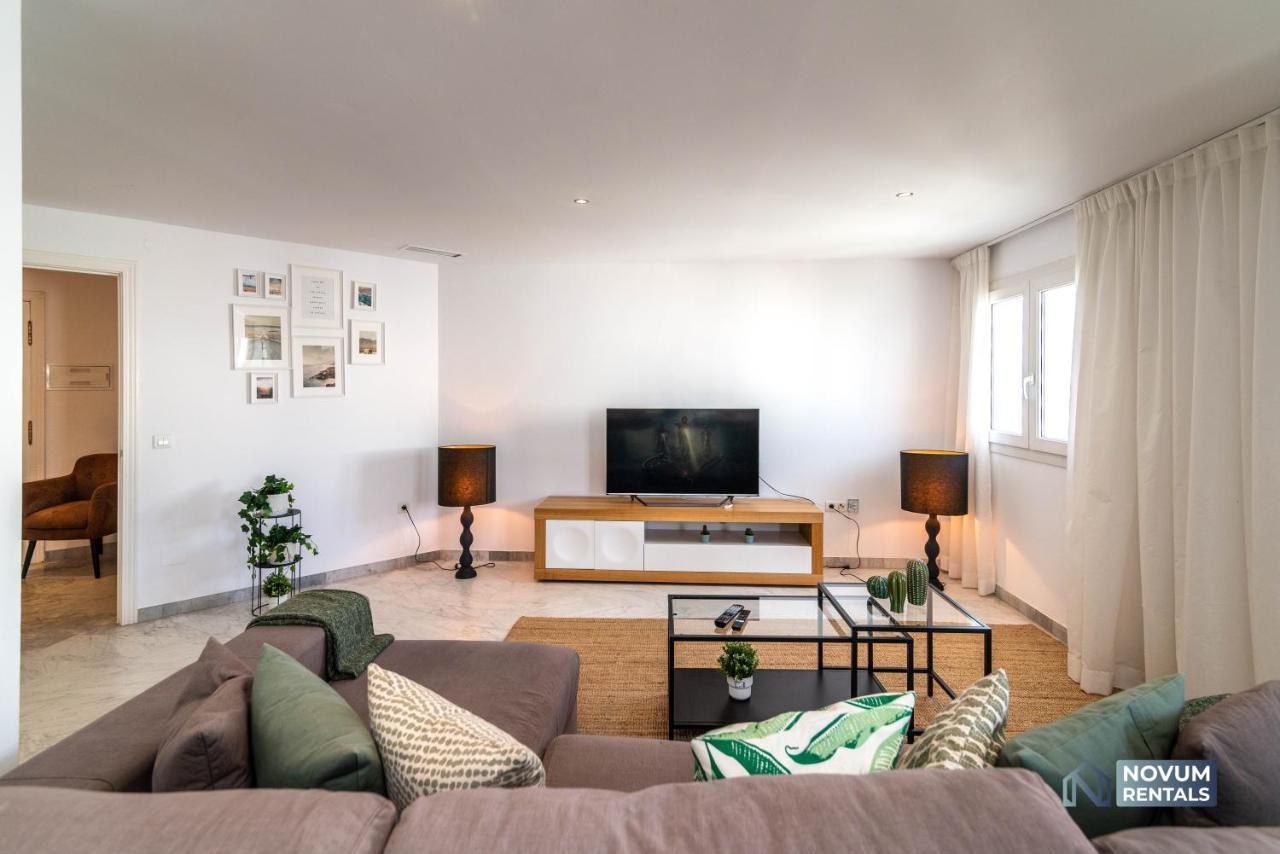 Puerto Banus Finest 2-Bdrm Apt - 50 Metres To Beach Марбелья Екстер'єр фото