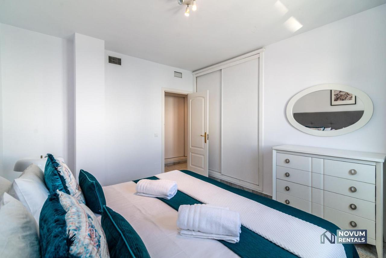 Puerto Banus Finest 2-Bdrm Apt - 50 Metres To Beach Марбелья Екстер'єр фото